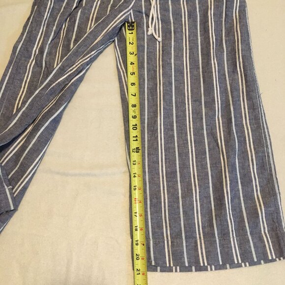 Beachlunchlounge Elastic Waist Capri Linen Striped Pants, Size Small - Picture 2 of 9